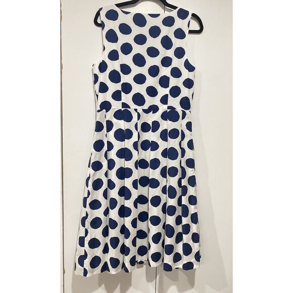 Talbots Dress Sz. 8 Polka Dot White Navy Button Pleat Fit Flare Sleeveless Belt - Picture 8 of 16